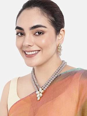 gold plated traditional kundan & pearl studded necklace jewellery set for women  1