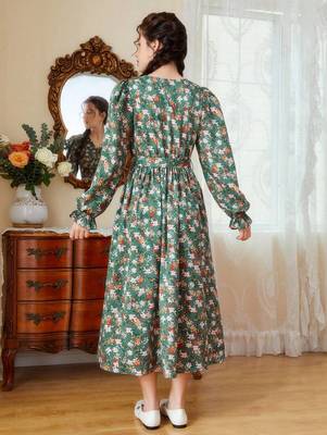 Green color printed cotton blend fit&flared style dresses 4