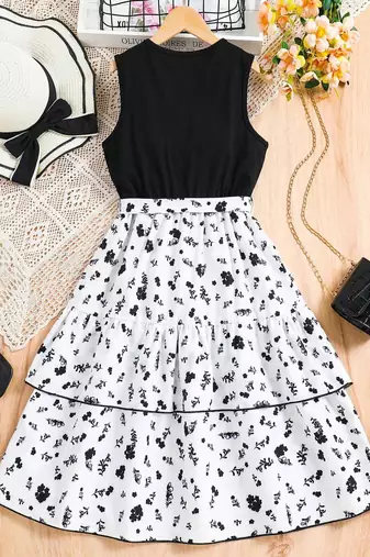 Black-white color printed cotton blend fit&flared style dresses
