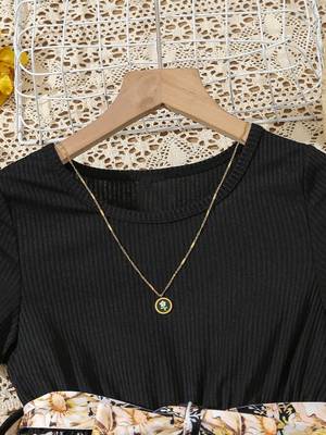 Yellow color printed cotton blend fit&flared style dresses 5