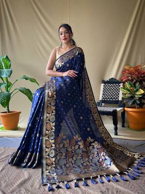 Navy-Blue Soft Silk Sarees With Gold Zari Weaving Saree,Blouse-not As Per Image 3