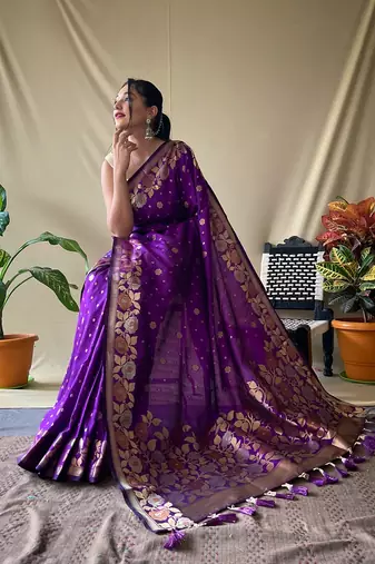 Purple Soft Silk Sarees With Gold Zari Weaving Saree,Blouse-not As Per Image