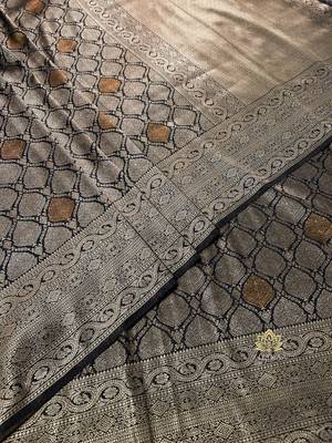 silk blend sarees with blouse 4
