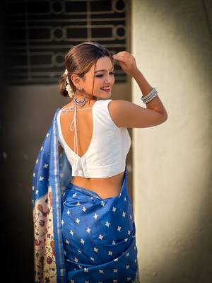 Dark blue katki silk printed kalamkari saree with zari border 4
