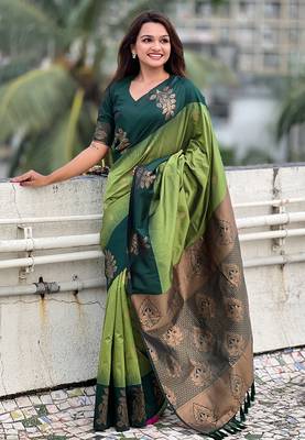 Iguana green soft silk floral border contrast zari woven saree 3