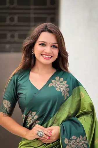Iguana green soft silk floral border contrast zari woven saree