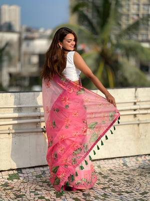 Baby pink chanderi cotton pichwai printed saree with zari woven border 3