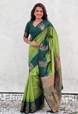 Iguana green soft silk floral border contrast zari woven saree 1