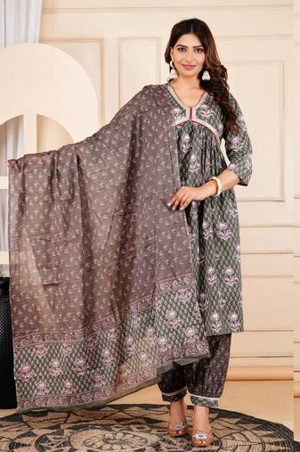 Jaipurite women floral  printed alia cut dupatta set