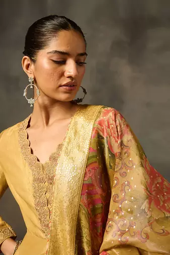 Irja lehenga set with dupatta - yellow