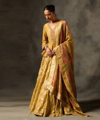 Irja lehenga set with dupatta - yellow 1
