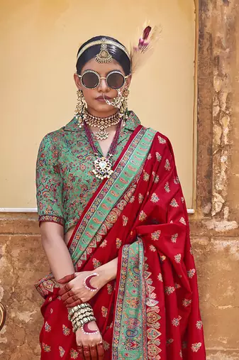 Elora soft silk butta & pashmina printed saree (red)