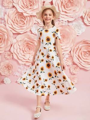 White color printed cotton blend fit&flared style dresses 4