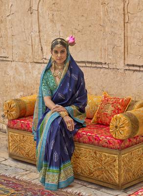 Elora soft silk patola printed saree (navy blue) 2