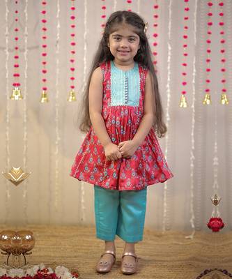 Pink block printed kurta with pants. 1