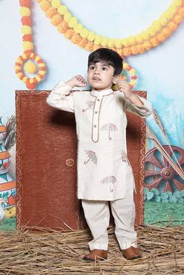  Off White Umbrella Embroidery Kurta Pant 1