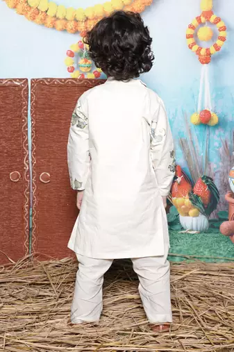  Off White Cat Embroidery Kurta Pant
