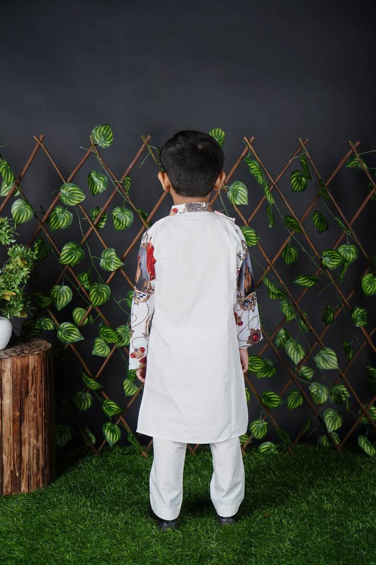 White Kurta Pant With lion Printed 