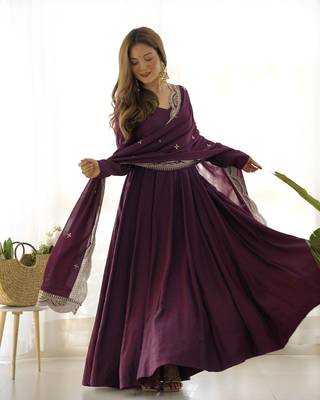 Roman Silk Chanderi Fabric Fully Flair Gown With Dupatta And Pent 4