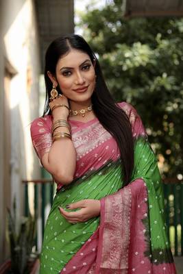 Light-Pink Bandhej Silk Saree,Jari Weaving Border Saree 2