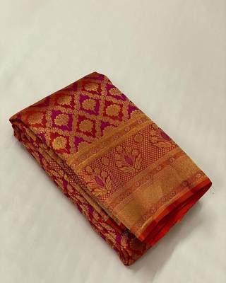 red woven silk saree with blouse 1