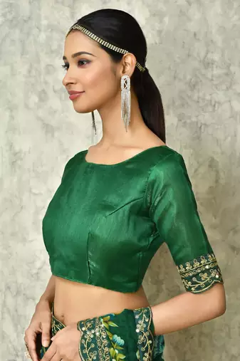 Designer georgette printed and lace work saree with blouse piece