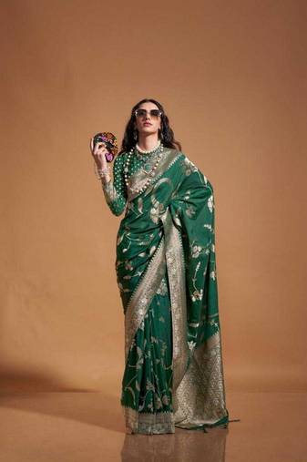 Green Georgette Handloon Weaving Silk With Blouse