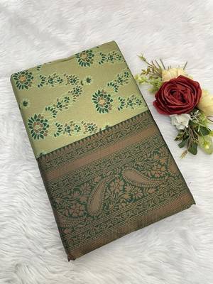 Green Banarasi silk blend copper zari weaving woven leaf design saree with unstitched blouse 3