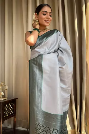 Woven silk blend Saree With Blouse