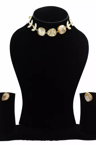 Alankar druzy chand necklace set