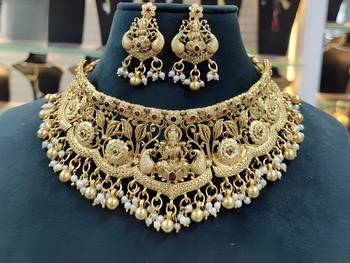 Traditional gold-plated temple choker necklace set handcrafted ethnic jewelry for weddings & festivals 3