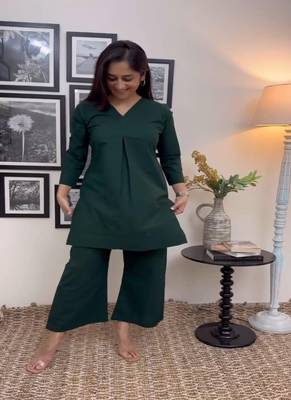 Green solid kurti with pant 1