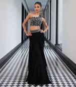 Pointed petals emb one shoulder top with bloach element paired with a drape pointed kali fish cut skirt pattern