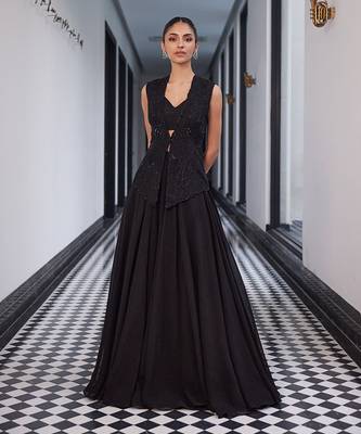 tone on tone emb on waistcoat and organza lengha and embellished bustier 4