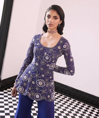 Cluster flower emb kurta scalp edging at the bottom of kurta and placement flower emb sharara 2