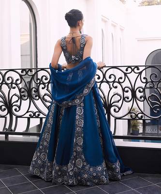 CLUSTER FLOWER EMBELLISHED LEHENGA BLOUSE SHORT CAPE 4