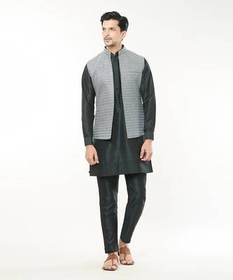 Black embroidered kurta-jacket set 1