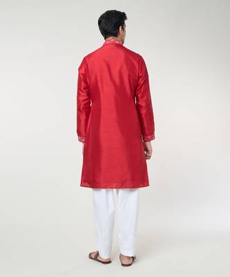 Cherry red embroidred kurta set 5