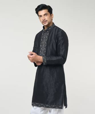 Black embroidred kurta set 3