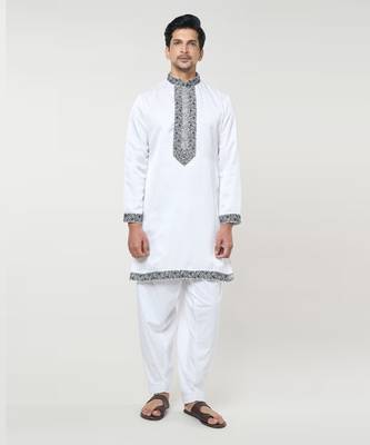 White embroidred kurta set 4