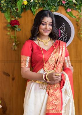 White Silk Blend Woven Bangali Style Saree 3
