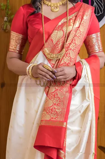 White Silk Blend Woven Bangali Style Saree