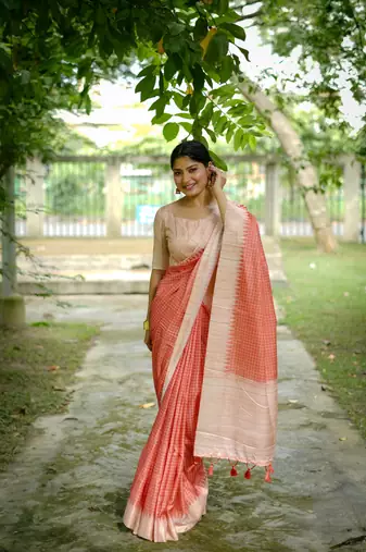 Red Arita checks threads weaving tussar silk border & pallu saree with Blouse