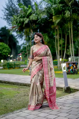 Pink Desi Tussar Silk Saree With Temple Woven Pattern With Exclusive Weaving Pallu With Blouse