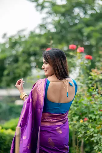 Purple Banarasi style silk Blend contrust zari Border & Pallu Threads work Saree with Blouse