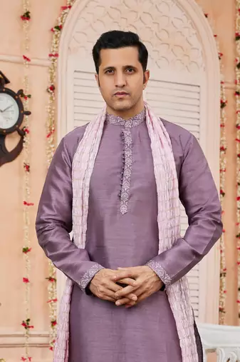 dark onion art banarsai silk kurta pajama with stole