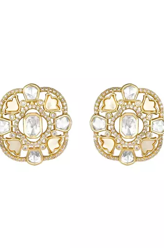 Beige gold plated earrings