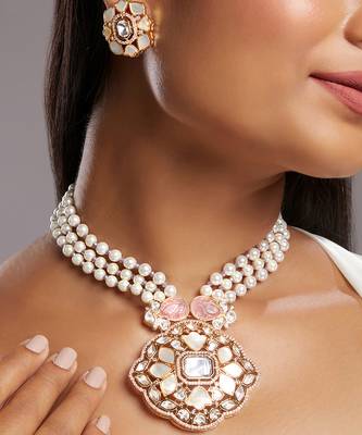 Beige gold plated necklace-sets 1