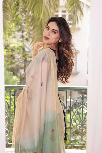 Rama Muga Cotton Blend Jamdani Style Thread work Design Saree With Blouse