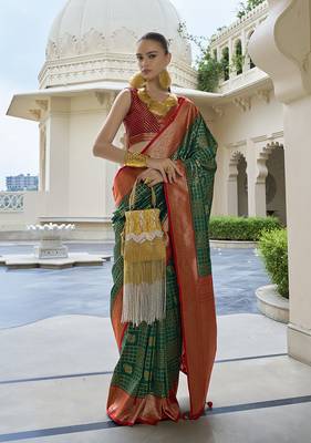 Banarasi silk blend weaving dark green saree 1